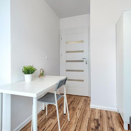 Pokoje Gdansk Zabianka - Bitwy Oliwskiej 15 Apartment ภายนอก รูปภาพ