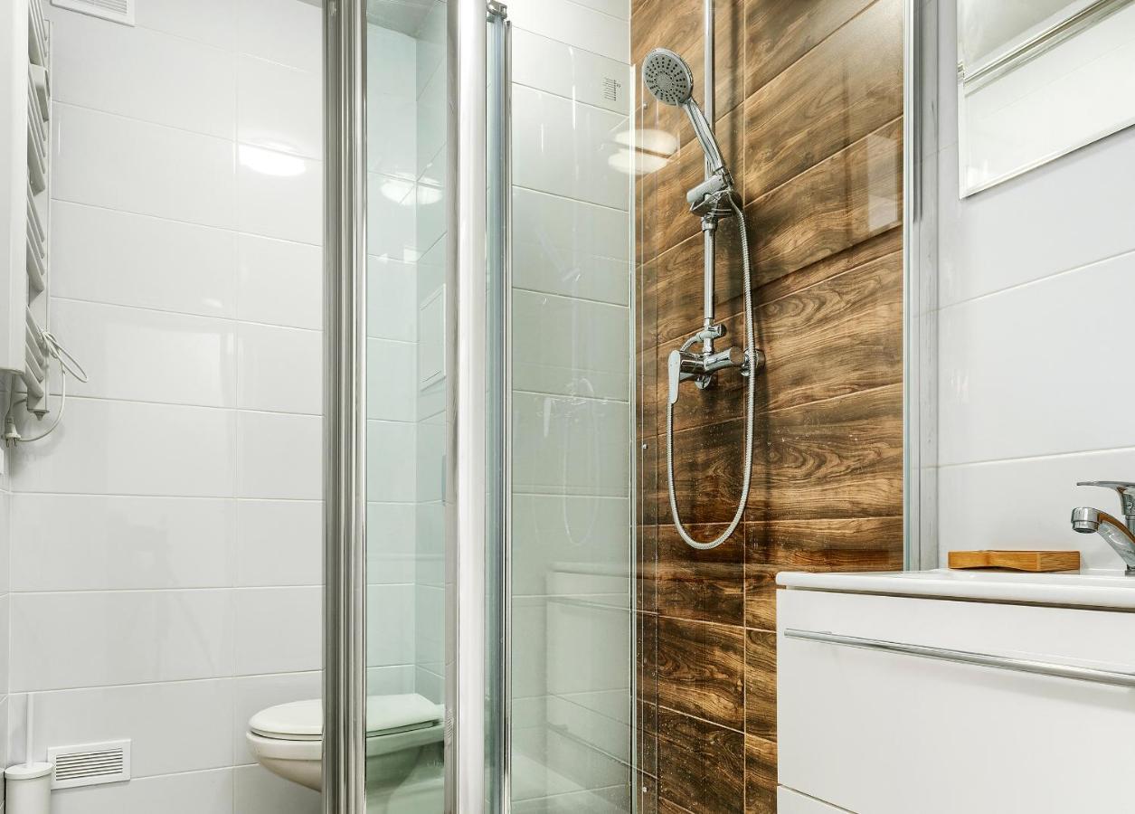 Pokoje Gdansk Zabianka - Bitwy Oliwskiej 15 Apartment ภายนอก รูปภาพ